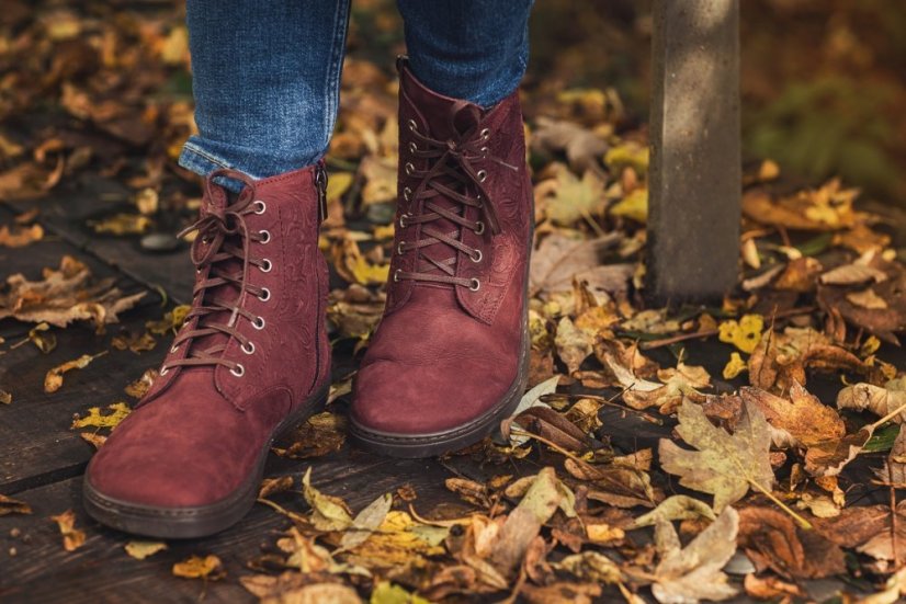 Go Maroon - Size: 39