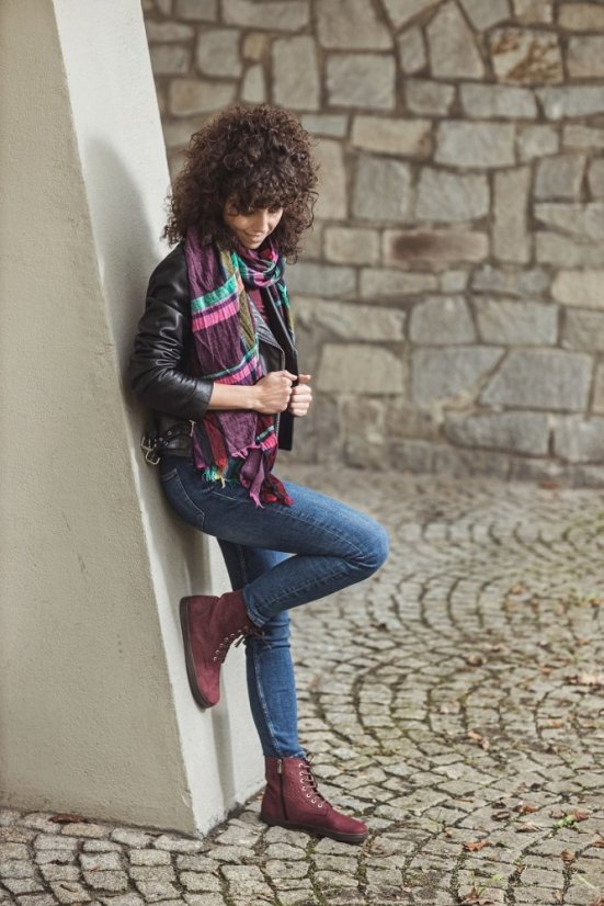 Go Maroon - Size: 39